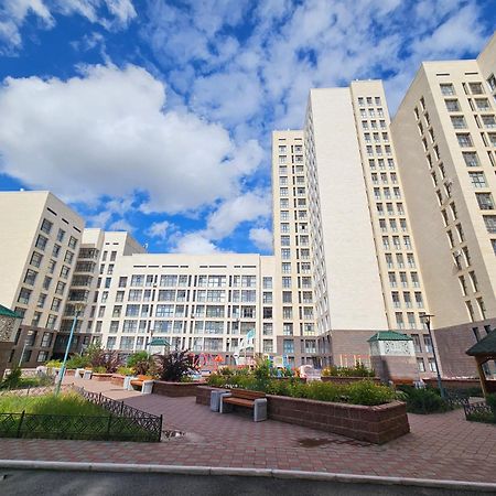 Ernaz Plus Apartments: Promenade Expo Astana Exterior foto